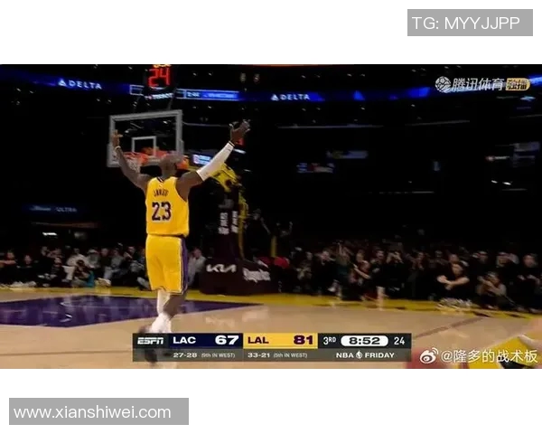 湖人对决快船精彩赛事直播全程回顾与分析尽在新浪平台